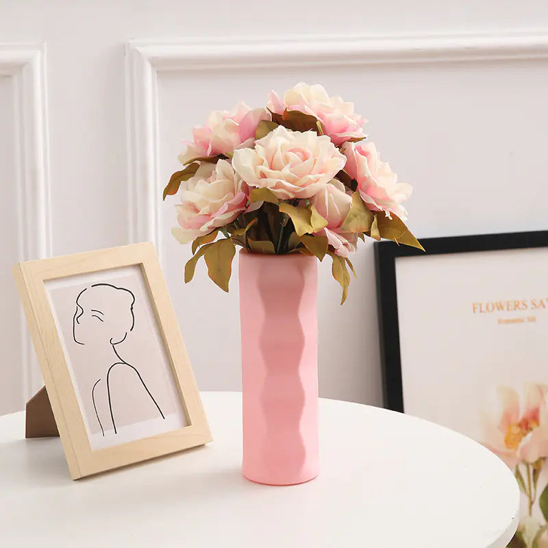 Shatterproof vase- modern design