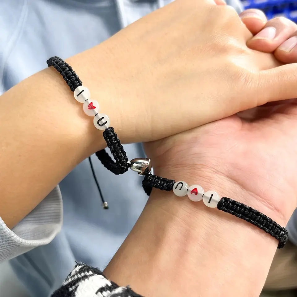 ILOVEYOU Heart Magnet Glow-in-the-Dark Couple Bracelet