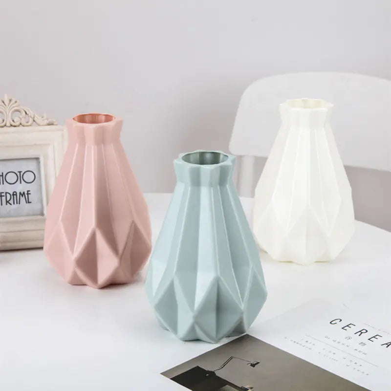 Shatterproof Diamond Vase for Home Decor