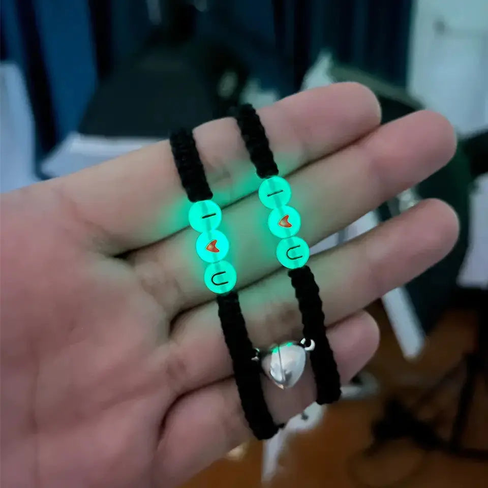 ILOVEYOU Heart Magnet Glow-in-the-Dark Couple Bracelet